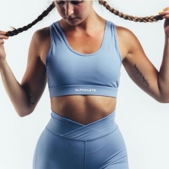 Alphalete surface reign bra - Picture 1 of 7